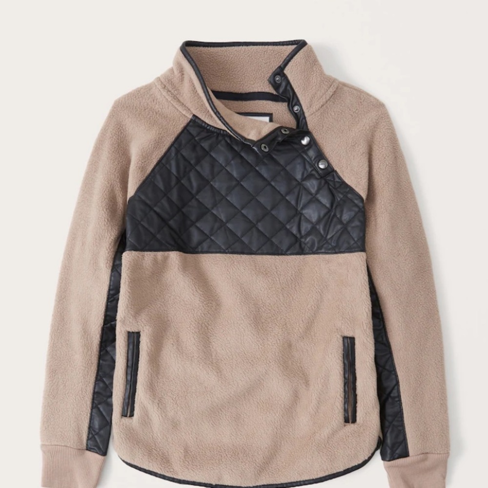 Black size xs Abercrombie fleece